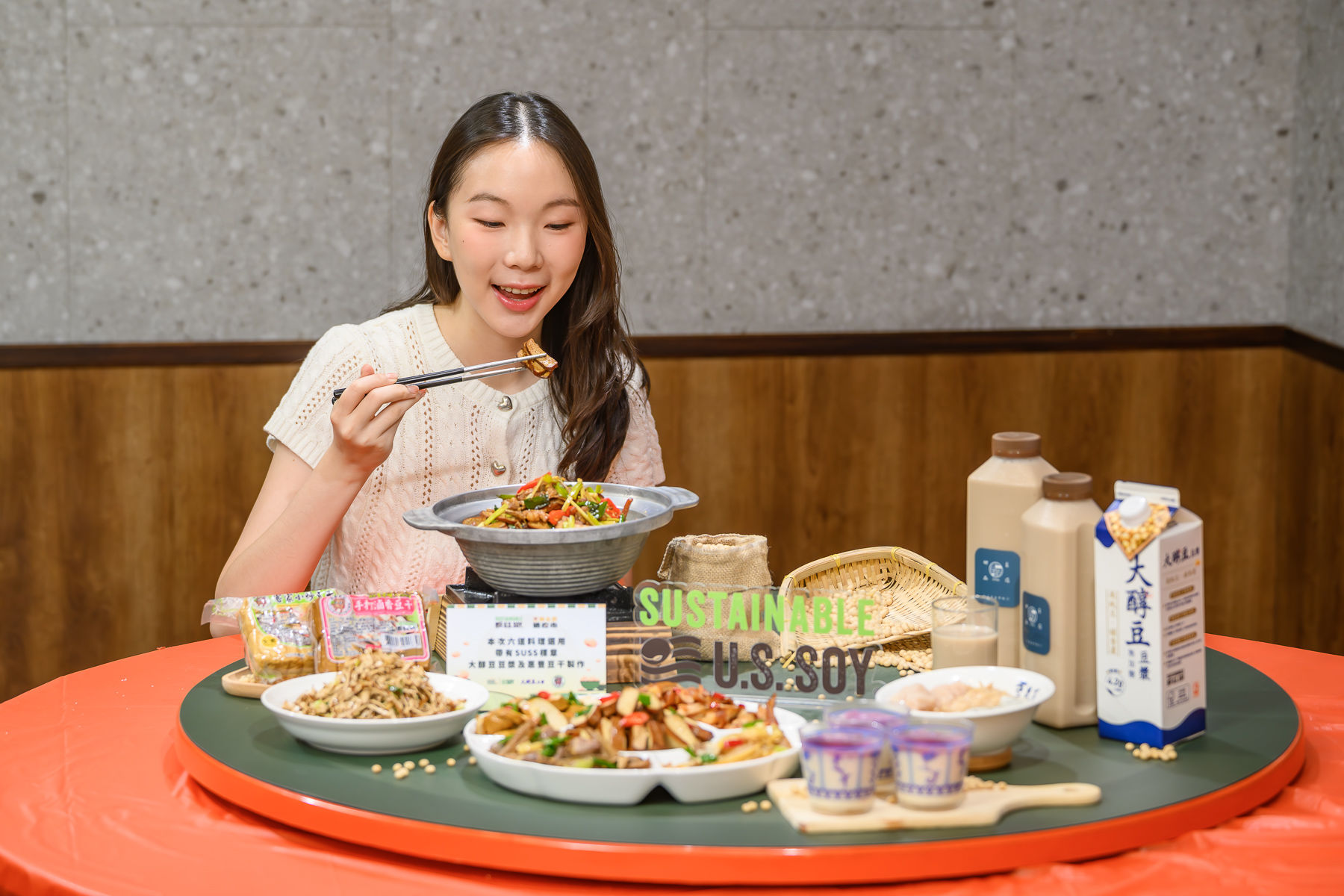 ▲▼美國黃豆,永續料理,台北夜市,SUSS標章,環保飲食,美國黃豆出口協會,大醇豆,惠豐食品。(圖/美國黃豆出口協會提供)