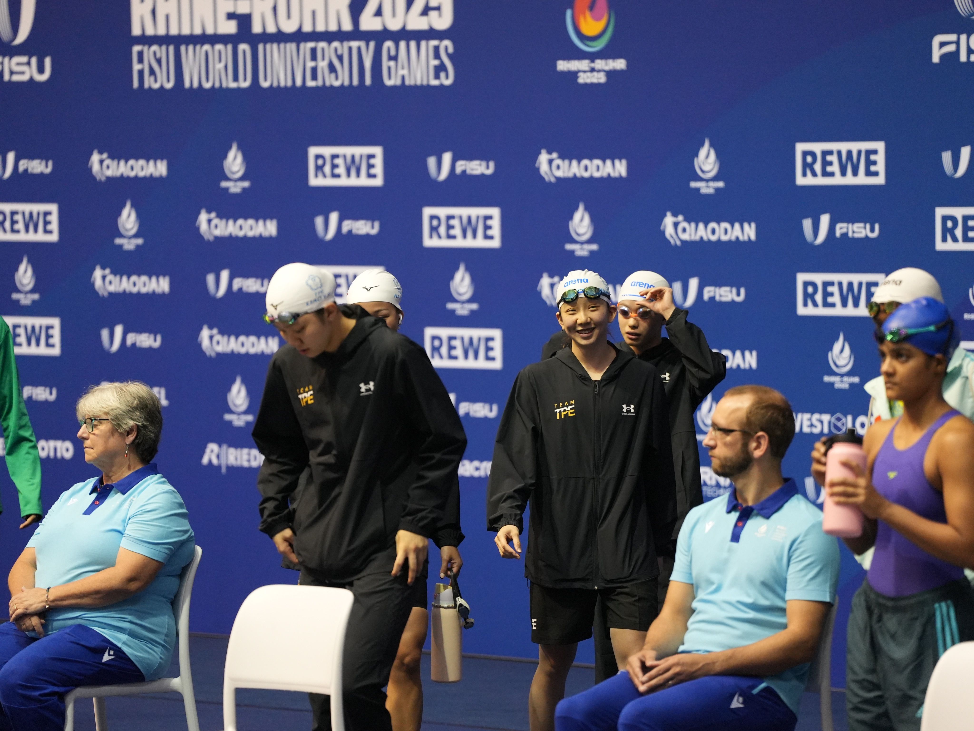 ▲▼台灣好手廖祐菲、洪潔瑜、劉姵吟、韓安齊攜手參加女子4X100公尺混合接力。(圖/大專體總提供)