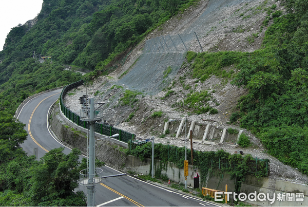 ▲蘇花路廊2路段將進行護欄施工,施工期間採單線雙向通行交管。(圖/公路局提供)