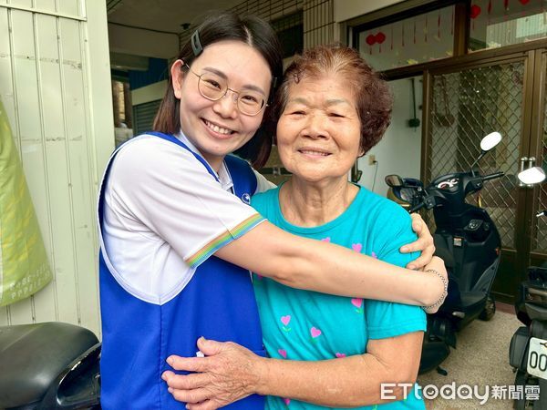 ▲▼ 中華電信馨心學堂嘉義營業處下鄉關懷 。(圖/中華電信提供)