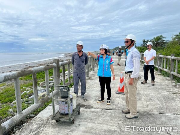 ▲▼吉安鄉長游淑貞偕同代表、村長至濱海自行車道施工現場會勘把關品質。(圖/吉安鄉公所提供,下同)