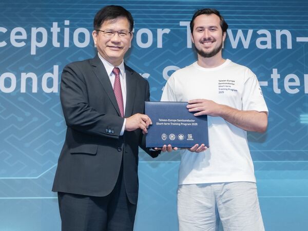 ▲▼外交部長林佳龍主持「2025台歐半導體短期培訓計畫」交流茶會。(圖/外交部提供)