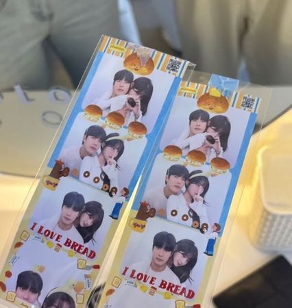 李珠珢雙手環抱朴秀宗,看起來相當甜蜜。(翻攝韓網)