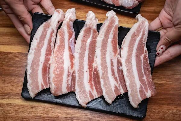 ▲▼荒謬的生肉明洞店。(圖/部落客美熊很愛吃授權提供)