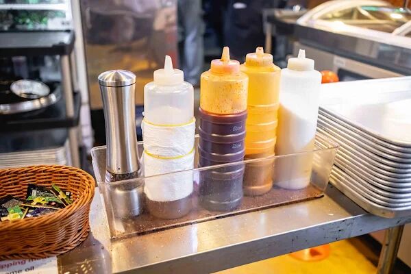 ▲▼荒謬的生肉明洞店。(圖/部落客美熊很愛吃授權提供)