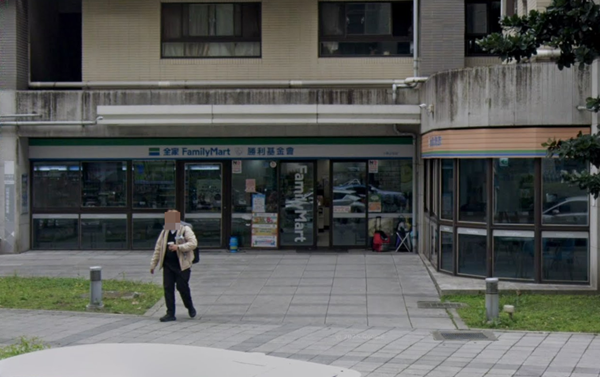 ▲▼全家隱藏版服務爆紅。(圖/翻攝GoogleMaps)