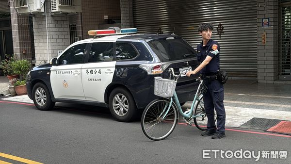 ▲▼警方查扣王男偷竊的腳踏車。(圖/記者吳世龍攝)