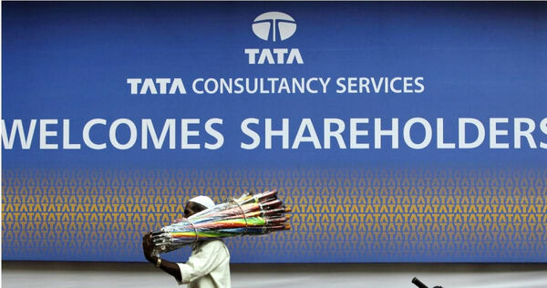 印度「塔塔諮詢服務公司」宣布將裁減超過1.2萬個中高階管理職位。(圖/達志/美聯社)