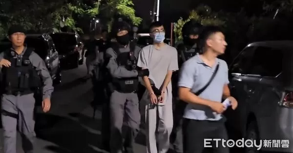 ▲▼信義砍人男落網畫面曝光。(圖/記者張君豪翻攝)