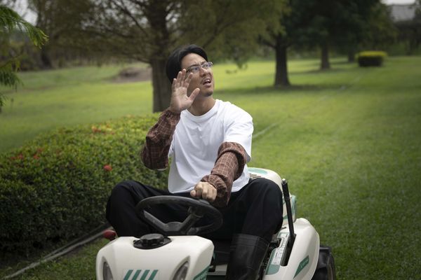 ▲《拜六禮拜》鍾欣凌、丁寧、劉書宏、李李仁、連晨翔、王品澔。(圖/公視台語台、華視提供)