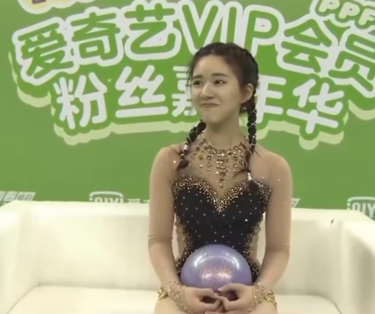 ▲趙露思2019年被逼上節目。(圖/翻攝自微博)