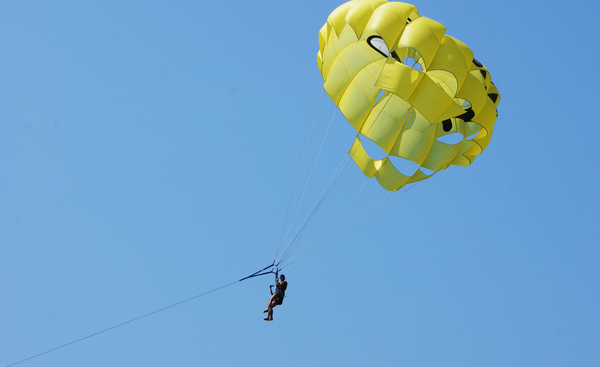 ▲▼滑翔傘,降落傘,跳傘。(示意圖/達志影像)