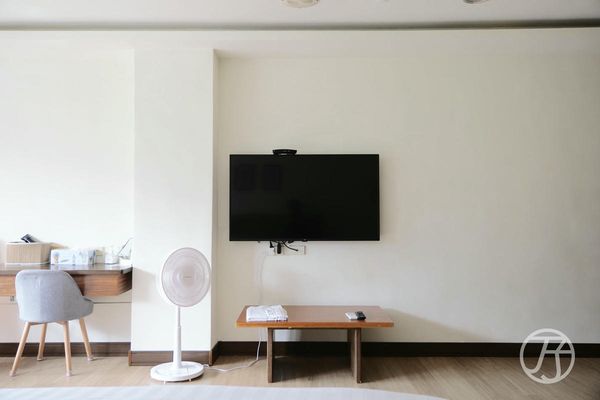 ▲▼橙品溫泉民宿。(圖/部落客JJ.Hsu授權提供)