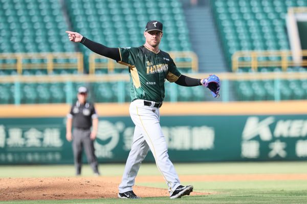 ▲▼後勁、魔鷹。(圖/台鋼雄鷹提供)