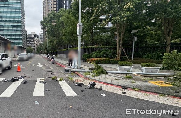 ▲賓士車駕駛陳男遭擦撞後連續追撞3車,所幸未造成重大傷害。(圖/記者張君豪翻攝)