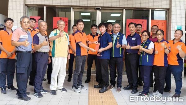 ▲台南市新營義消救護分隊杜忠洋榮獲「2025年全國救護志工菁英獎」,專業與奉獻獲全國肯定。(記者林東良翻攝,下同)