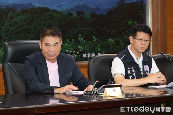 ▲苗栗縣政府推動尋找詐騙潛在被害人,並率全國首創主動關懷詐騙被害人心理健康,縣長鍾東錦今召開記者會說明計劃內容。(圖/記者楊永盛攝)