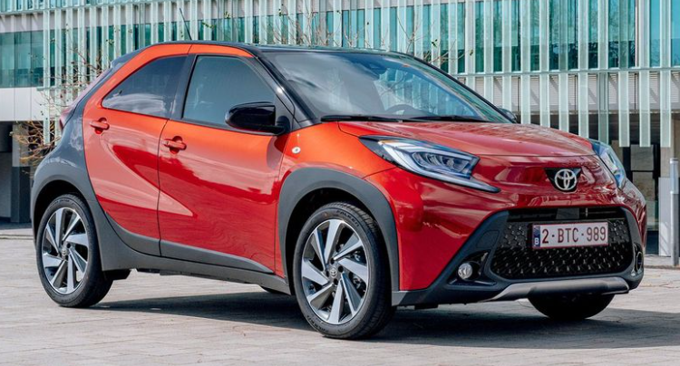 ▲TOYOTA Aygo X Cross西班牙降價台幣11萬。(圖/翻攝自TOYOTA)