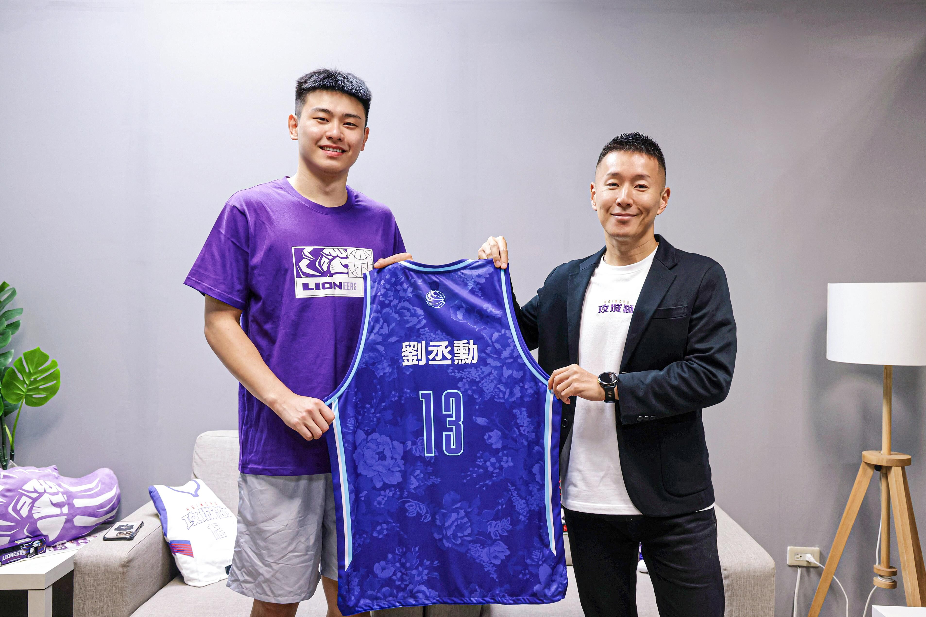 ▲▼UBA歷史總得分王、今年TPBL狀元劉丞勳正式加盟攻城獅。(圖/攻城獅提供)