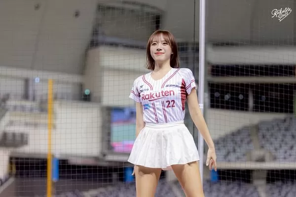 ▲ 河智媛在台甜笑跳《疾風街道》 禹洙漢偷偷曝光賽後小確幸 。(圖/樂天桃猿提供)