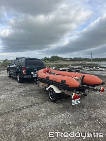 ▲▼ 不再柔性勸導了!無視禁令颱風擅闖管制區釣魚遭浪捲走 同伴被開單移送裁罰最高25萬 。(圖/記者翁伊森翻攝)