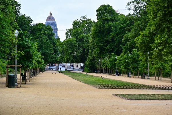 ▲▼【布魯塞爾必訪區域】藝術之丘、小薩布隆廣場、薩布隆聖母教堂。(圖/部落客travel with leo授權提供)