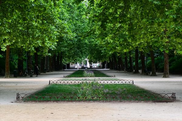 ▲▼【布魯塞爾必訪區域】藝術之丘、小薩布隆廣場、薩布隆聖母教堂。(圖/部落客travel with leo授權提供)