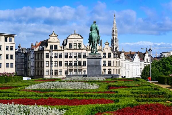 ▲▼【布魯塞爾必訪區域】藝術之丘、小薩布隆廣場、薩布隆聖母教堂。(圖/部落客travel with leo授權提供)