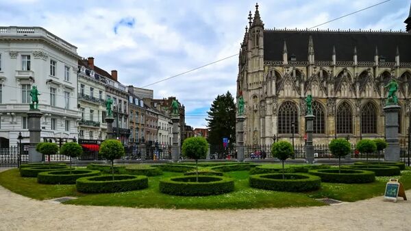 ▲▼【布魯塞爾必訪區域】藝術之丘、小薩布隆廣場、薩布隆聖母教堂。(圖/部落客travel with leo授權提供)