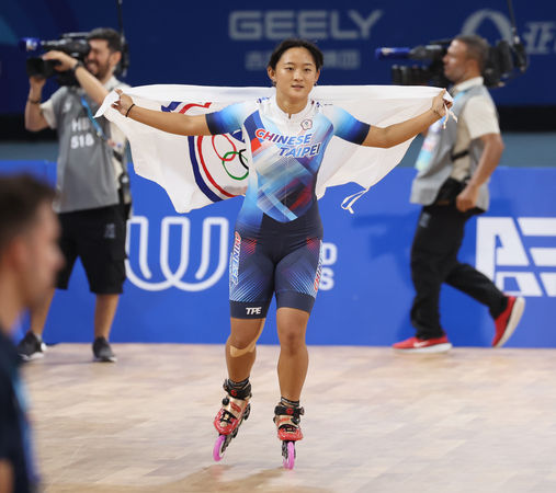 ▲中華隊劉巧兮在世運會女子自由式滑輪速度過樁拿下金牌。(圖/中華奧會提供)