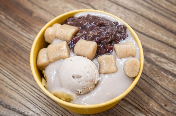 ▲阿爸の芋圓─芋泥相遇蔗片冰。(圖/取自米其林網站)