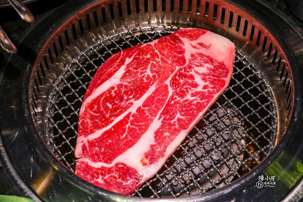 ▲▼桃園CP值高海鮮牛排吃到飽推薦。(圖/部落客陳小可提供)