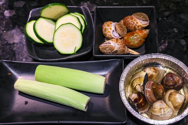 ▲▼桃園CP值高海鮮牛排吃到飽推薦。(圖/部落客陳小可提供)