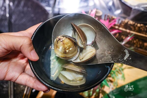 ▲▼桃園CP值高海鮮牛排吃到飽推薦。(圖/部落客陳小可提供)