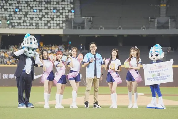 ▲▼校花票選結果出爐。(圖/富邦悍將提供)