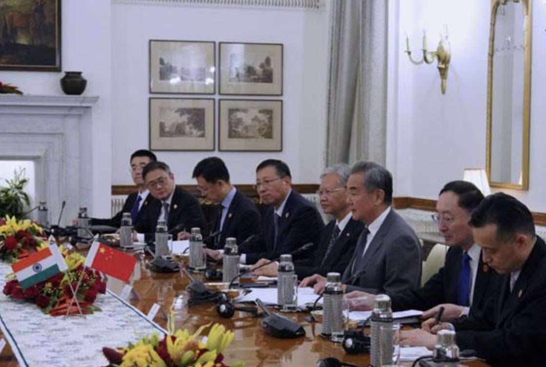 ▲大陸外長王毅與印度外長蘇傑生在新德里會談。(圖/翻攝央視)