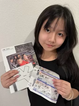 ▲那對夫妻妮妮日本追星驚魂!綠燈過馬路「遊覽車突加速」Kim救了全家。(圖/翻攝自那對夫妻IG)