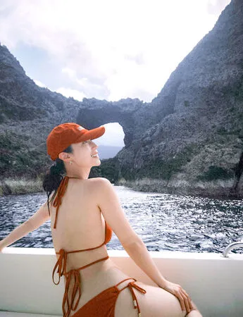 ▲小薰瘦到4字頭,狂曬火辣身材。(圖/美体專科提供)