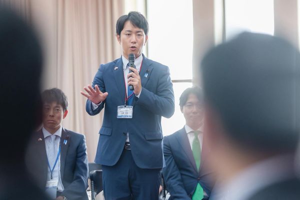 ▲▼林佳龍接見自民黨青年局訪團。(圖/翻攝自Facebook/林佳龍)