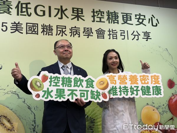 ▲▼糖尿病衛教學會理事王景淵、營養師何明華。(圖/記者洪巧藍攝)