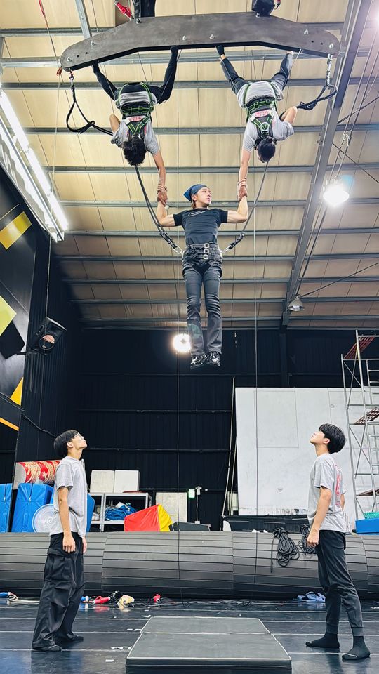 ▲▼Energy牛奶和坤達為了演唱會苦練高空特技 。(圖/相信音樂提供)