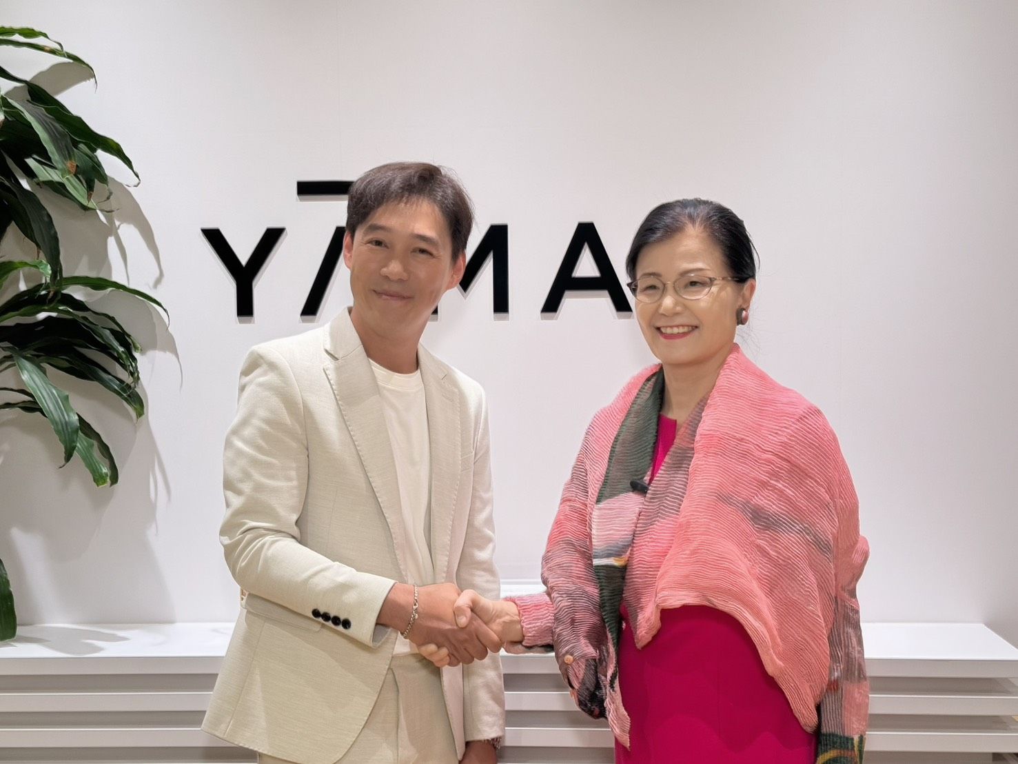 曜胜生技,DRCYJ,YA-MAN,日本美容家電,家用美容儀,水嫩美顏儀,護膚,保養,美容,健髮中心(圖/品牌提供)