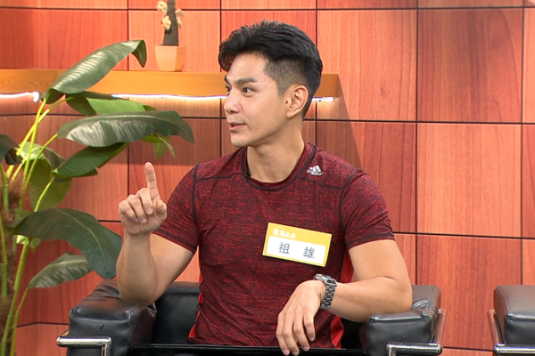 ▲祖雄分享「以租房代替買房」的省錢哲學。(圖/年代提供)