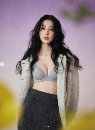 ▲▼邵雨薇。(圖/翻攝自Instagram/1989ivyshao)