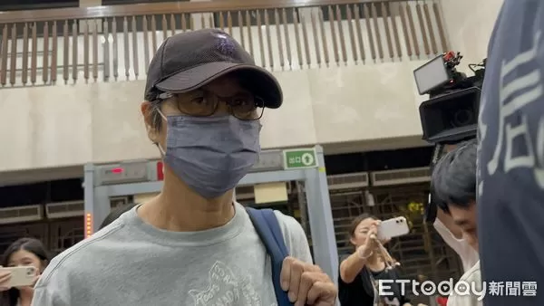 ▲▼台師大女足隊傳出學生疑遭強迫抽血,周台英、陳忠慶現身北檢。(圖/記者劉昌松攝)