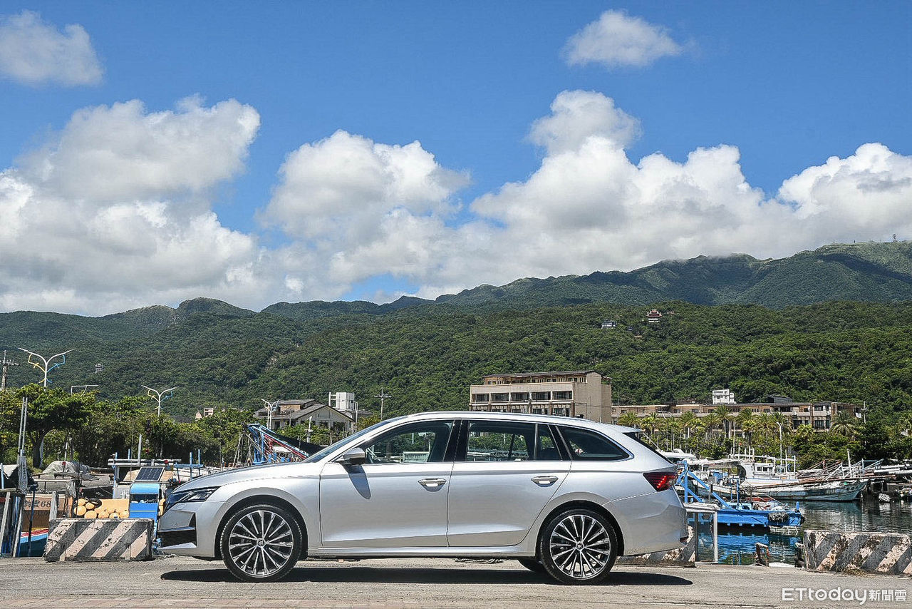 ▲Octavia Combi 4x4四驅更穩,展現比前驅RS截然不同的個性。(圖/記者徐煜展攝)