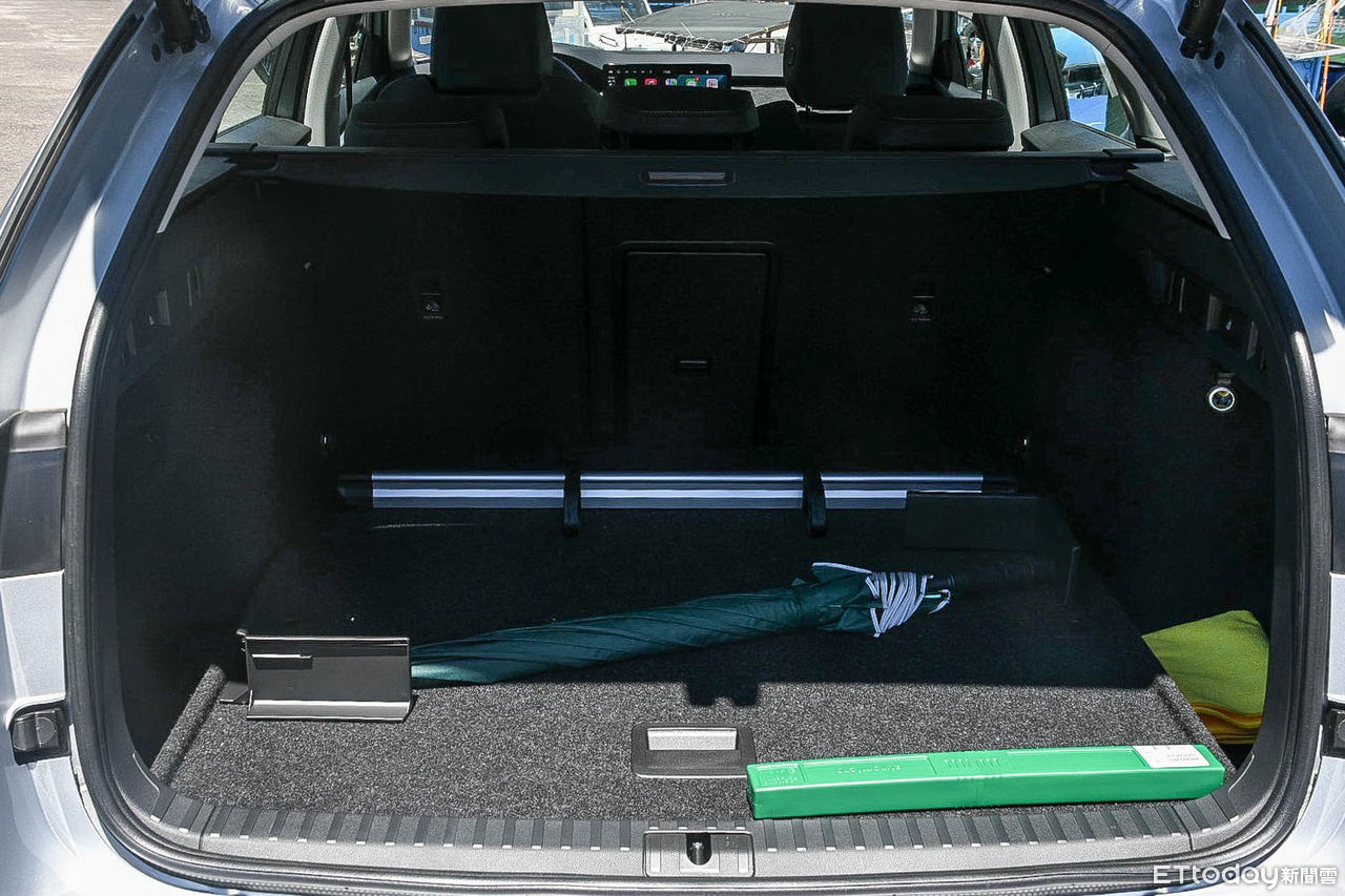 ▲Octavia Combi 4x4四驅更穩,展現比前驅RS截然不同的個性。(圖/記者徐煜展攝)