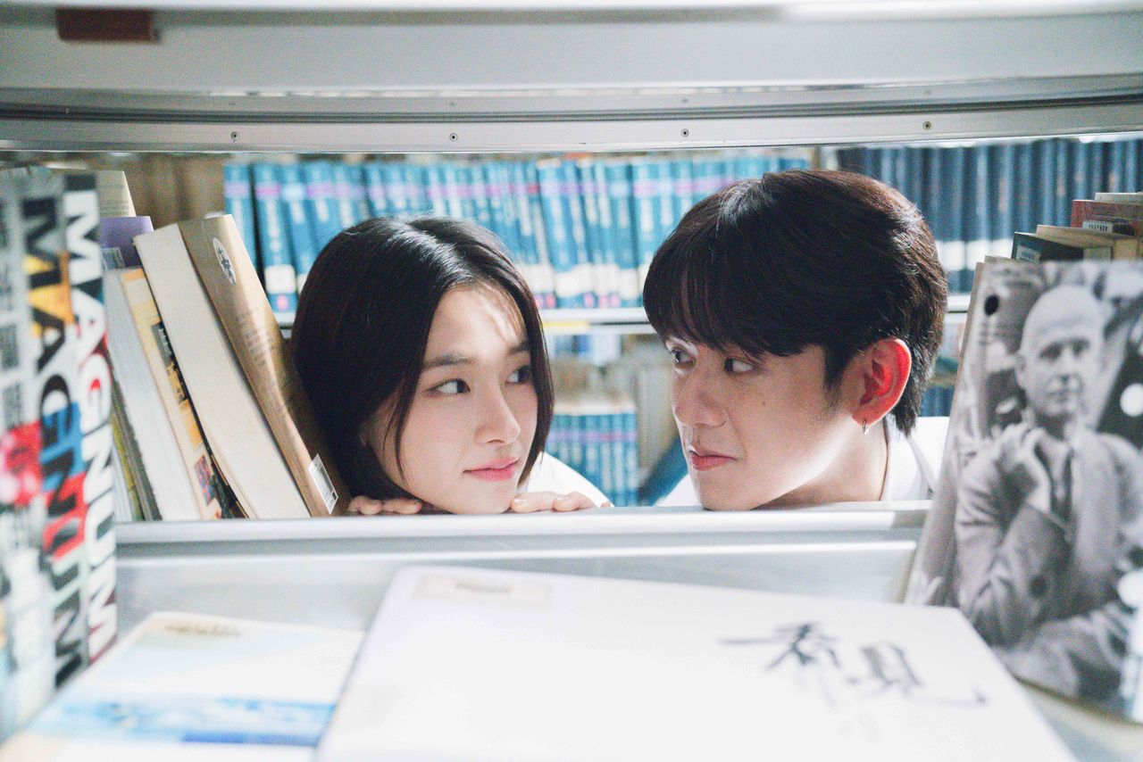 ▲▼洪暐哲在七夕前推出新單曲〈分你一半耳機〉。(圖/年代整合行銷提供)