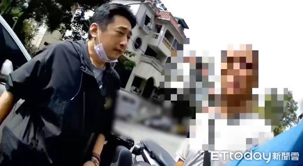 ▲南港警方調閱監視器逮捕涉偷瓦斯鋼瓶的離職員工姜男,找回遭竊鋼瓶。(圖/記者張君豪翻攝)