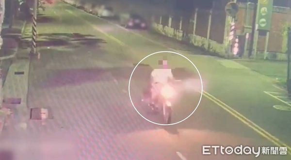 ▲南港警方調閱監視器逮捕涉偷瓦斯鋼瓶的離職員工姜男,找回遭竊鋼瓶。(圖/記者張君豪翻攝)